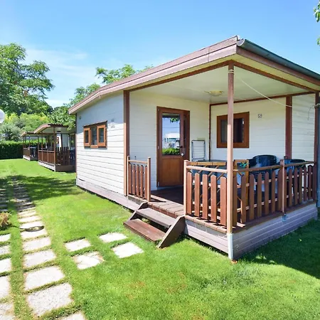 2 Bedroom Pet Friendly In Semesterbostad *