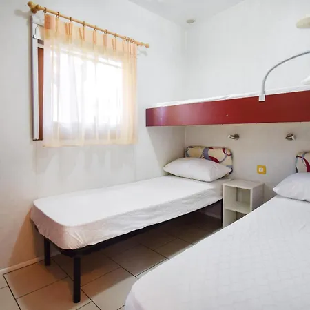 Semesterbostad 2 Bedroom Pet Friendly In *